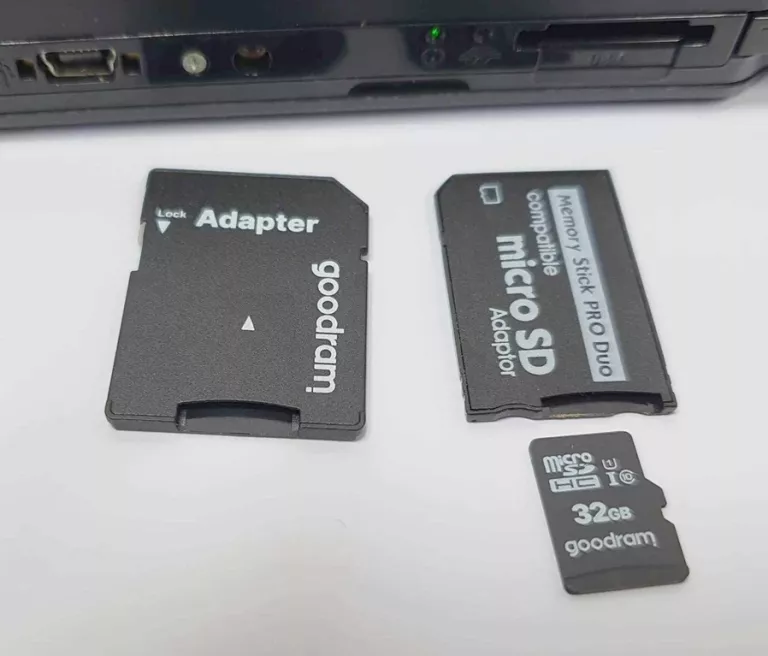 PRZENOŚNA I KULTOWA KONSOLA SONY PSP SLIM PSP-E1004