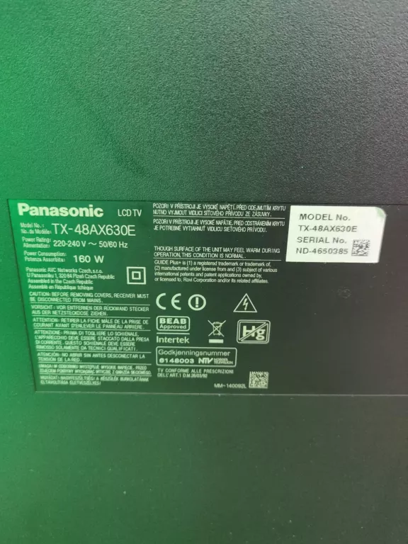 TV PANASONIC TX-48AX630E + PILOT