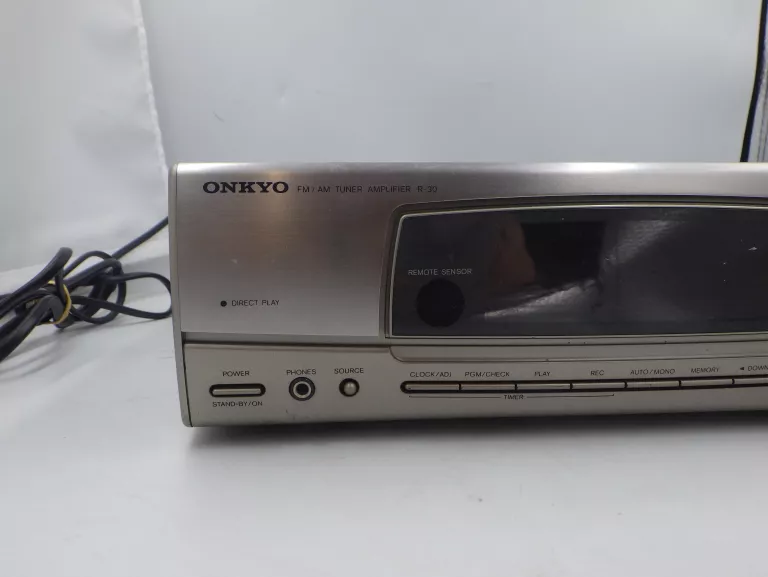 WZMACNIACZ AMPLITUNER ONKYO R-30