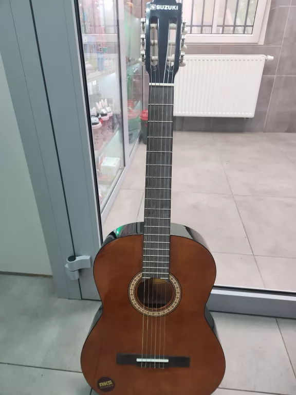 GITARA KLASYCZNA SUZUKI SCG - 2 4/4