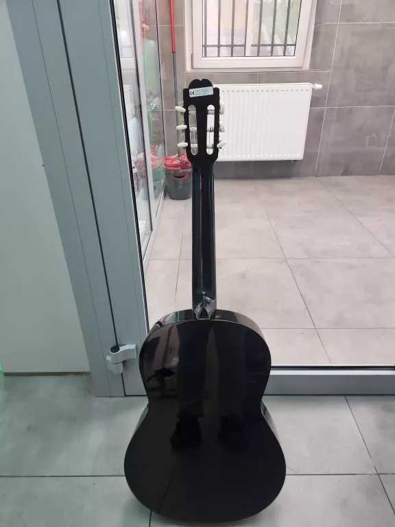 GITARA KLASYCZNA SUZUKI SCG - 2 4/4