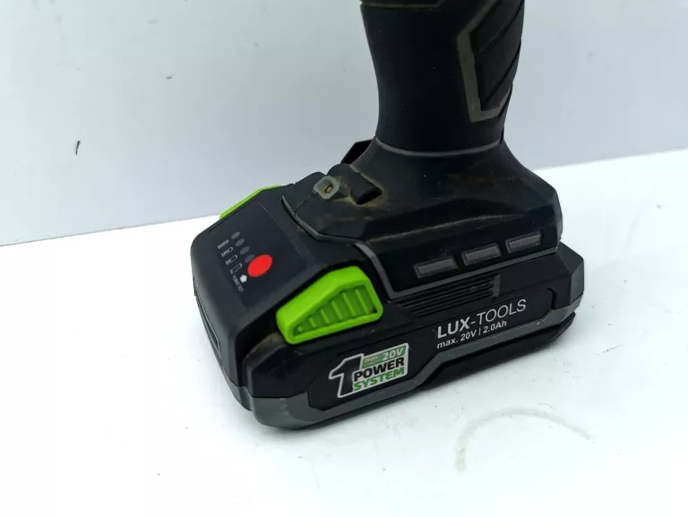 wkretarka-lux-tools-a-bs-20-set-komplet-pojemnosc-akumulatora-400