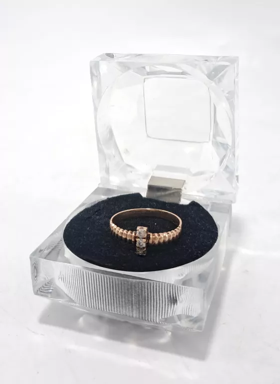 WYRÓB JUBILERSKI UŻYWANY ZŁOTY PIERŚCIONEK 585/1,89G