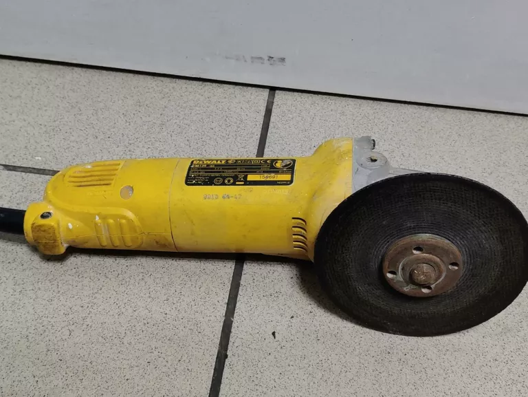 SZLIFIERKA DEWALT D28139