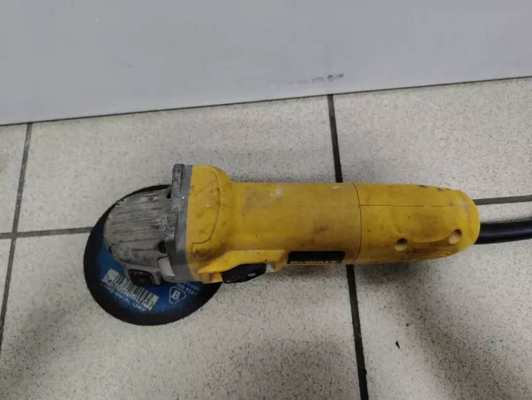SZLIFIERKA DEWALT D28139