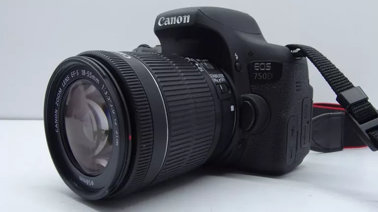 APARAT CANON EOS 750D (1400 ZDJĘĆ) + OBIEKTYW CANON 18-55MM ZESTAW