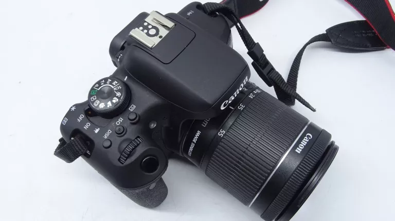 APARAT CANON EOS 750D (1400 ZDJĘĆ) + OBIEKTYW CANON 18-55MM ZESTAW