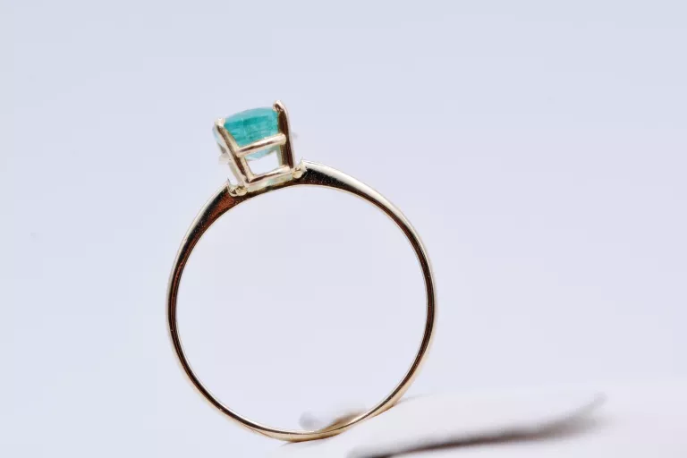 KLASYCZNIE PIĘKNY PIERŚCIONEK Z DUŻYM SZMARAGDEM 1,45CT ŻÓŁTE ZŁOTO 585