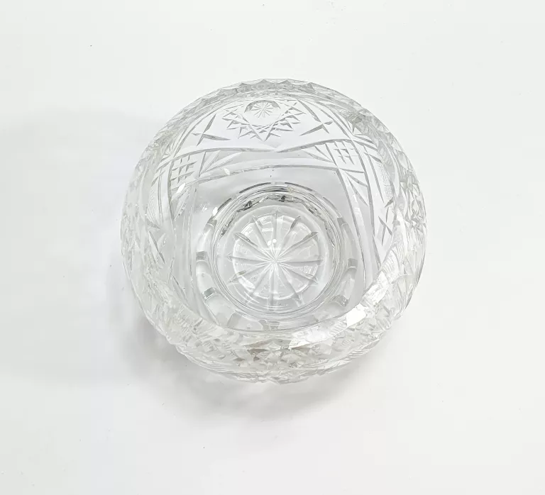 KRYSZTAŁOWY PUCHAREK - 8 CM WYSOKOŚCI