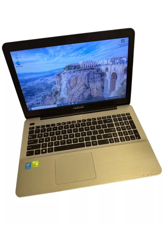 LAPTOP ASUS R556L I5 / 512SSD / 4GB RAM TANIO!!