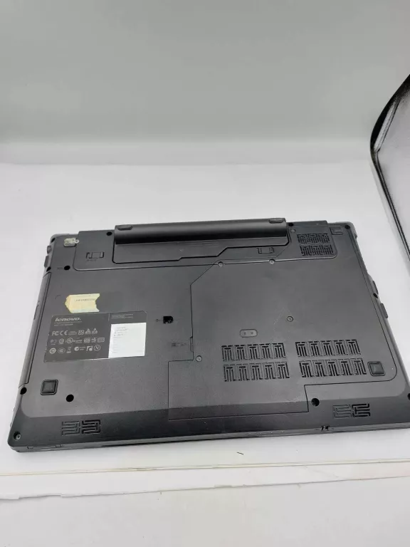 LAPTOP  LENOVO G570
