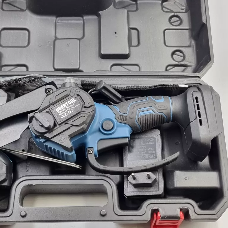 PIŁA DO GAŁĘZI AKUMULATOROWA UBERTOOL GY1144
