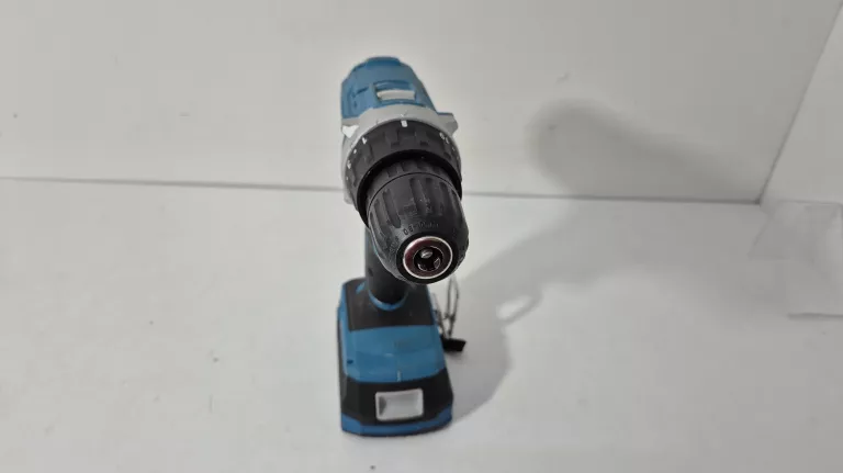 WKRETARKA DEDRA DED7040