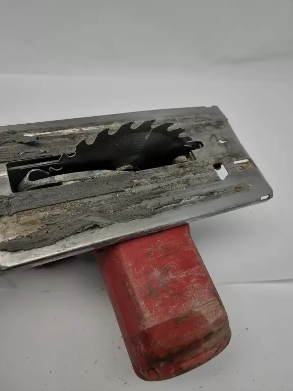 MILWAUKEE MCS 66 - PIŁA DO CIĘCIA METALU NA SUCHO