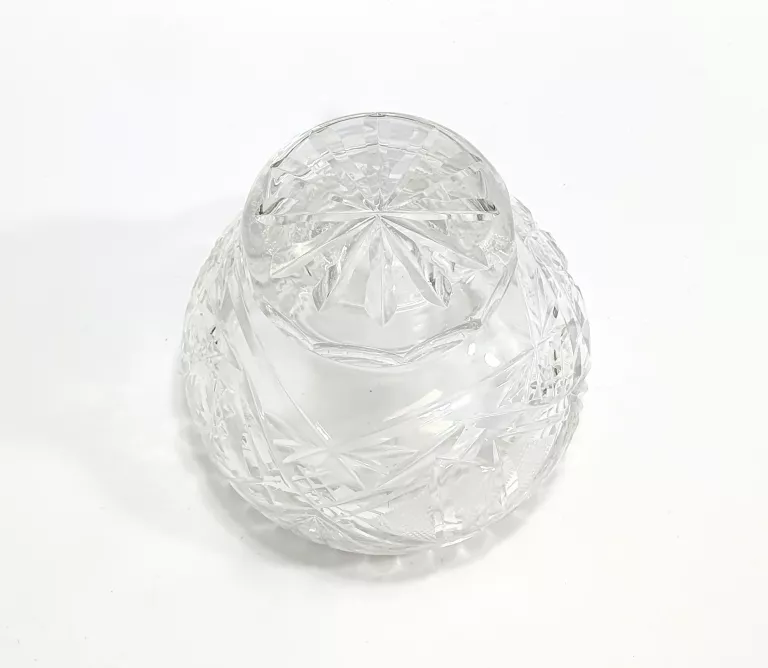 KRYSZTAŁOWY PUCHAREK - 8 CM WYSOKOŚCI