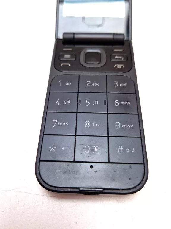 TELEFON KOMÓRKOWY NOKIA 2720 FLIP