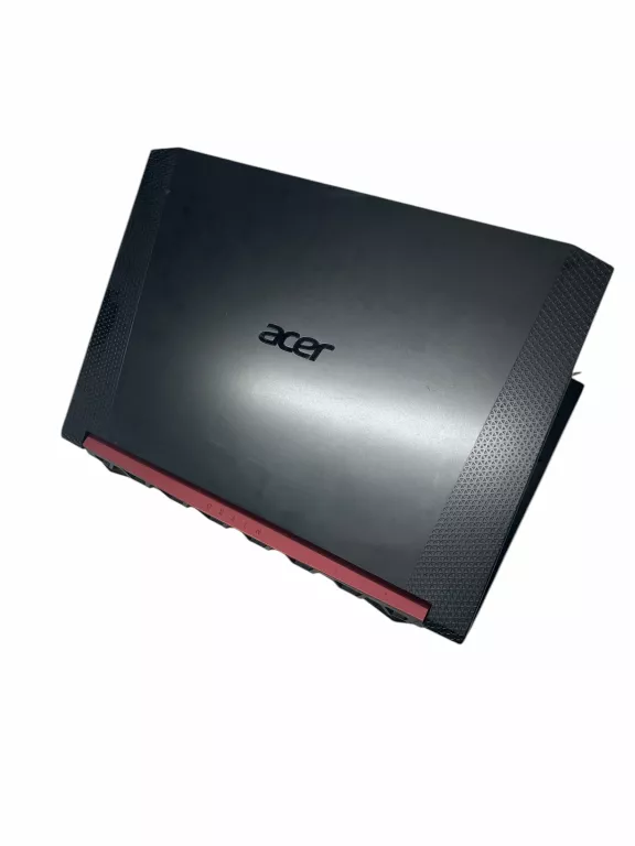 LAPTOP ACER NITRO 5 AMD RYZEN 5 / 8 RAM / RX560 X SERIES