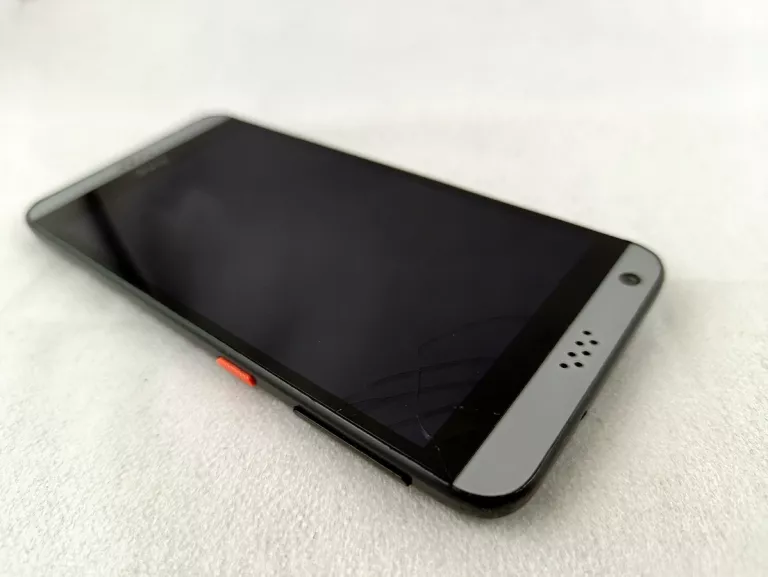 TELEFON HTC DESIRE 530 1,5\16GB PĘKNIĘTY EKRAN