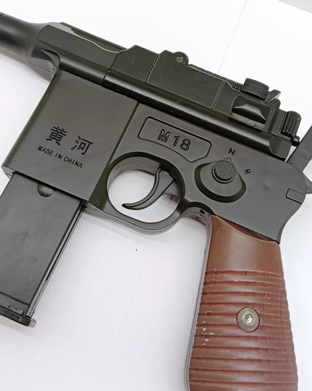 PISTOLET METALOWY NA KULKI M18