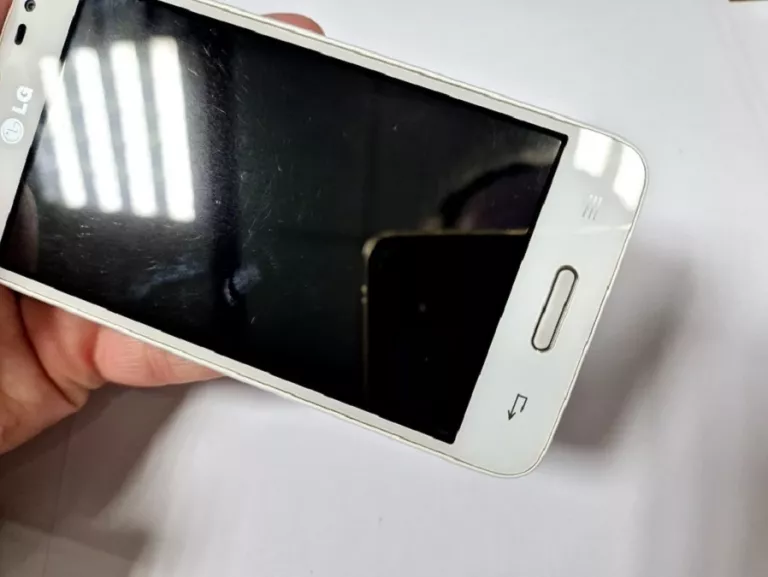 TELEFON LG - D280N