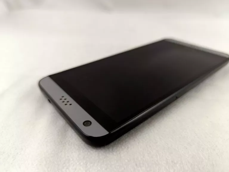 TELEFON HTC DESIRE 530 1,5\16GB PĘKNIĘTY EKRAN