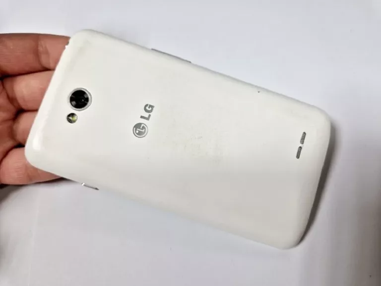 TELEFON LG - D280N