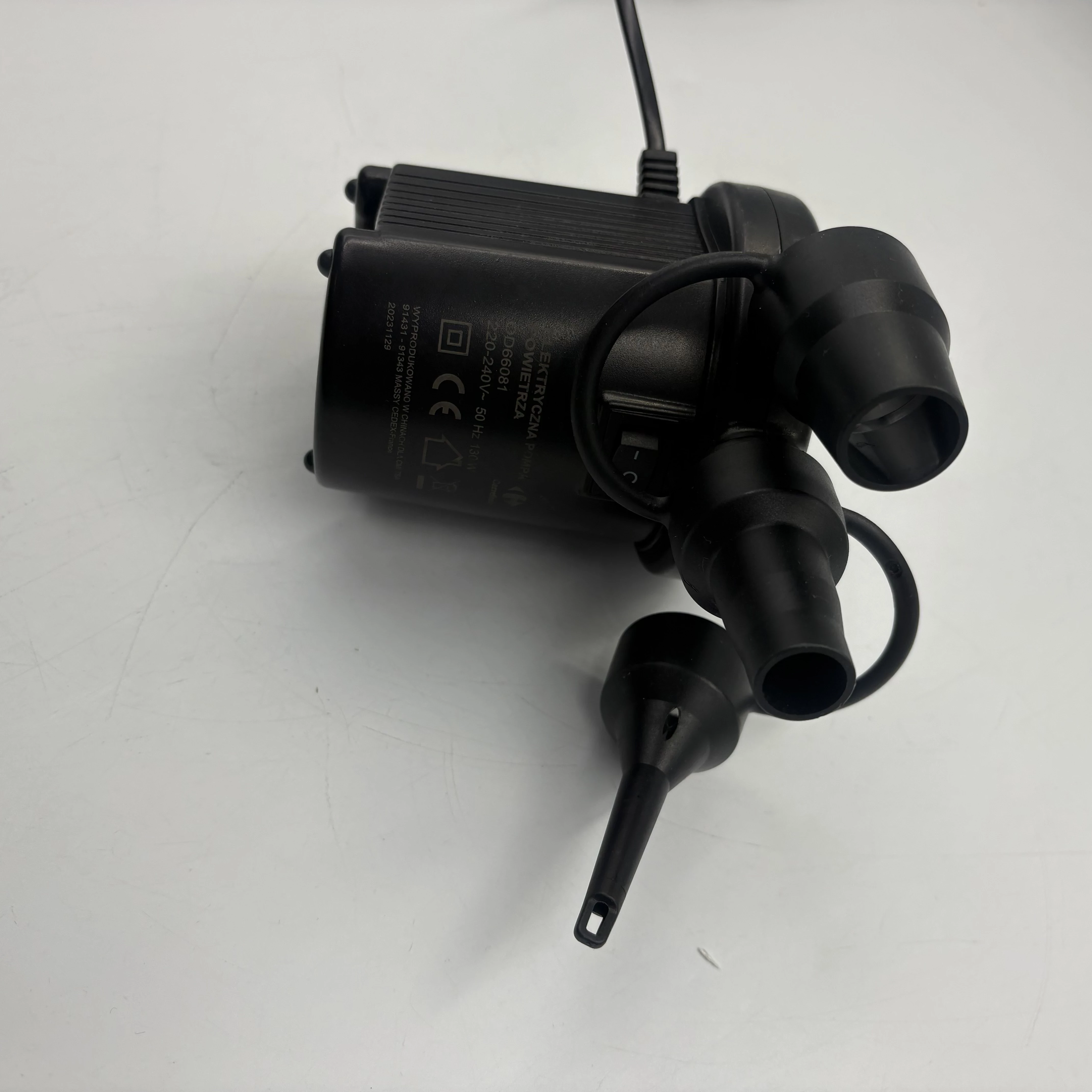 pompka-do-materaca-carrefour-stan-11323-2