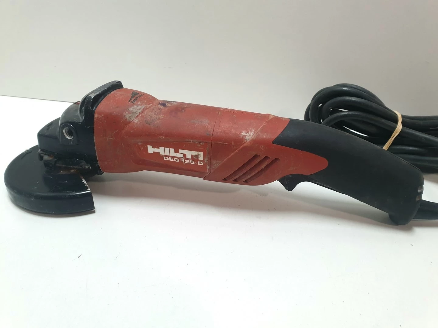 szlifierka-katowa-hilti-deg-125-d-rodzaj-zasilania-128529-2