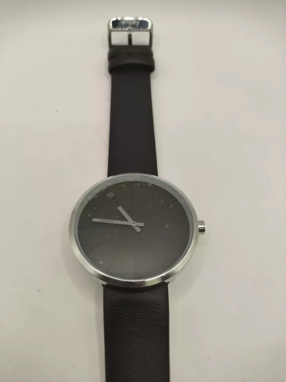 ZEGAREK SIMPLIFY