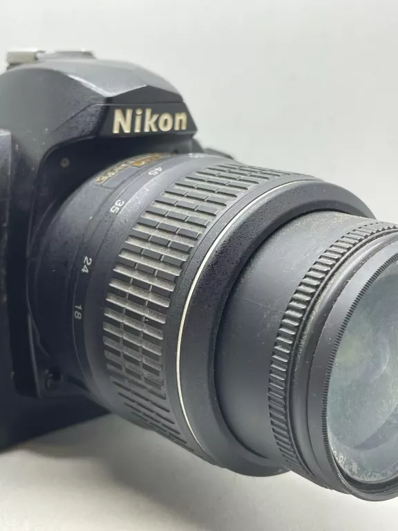 NIKON D70+OBIEKTYW NIKON AF-S NIKKOR 18-55MM PRZEBIEG:22133