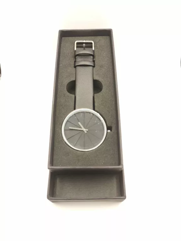 ZEGAREK SIMPLIFY