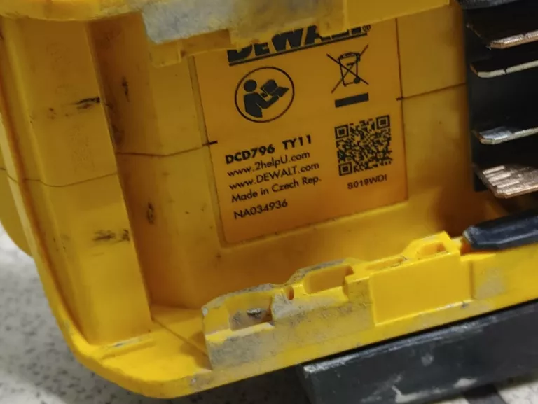 WKRĘTARKA DEWALT DCD796 ŁADOWARKA DCB115 AKUMULATOR DCB184 5AH OPIS