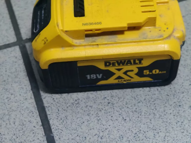 WKRĘTARKA DEWALT DCD796 ŁADOWARKA DCB115 AKUMULATOR DCB184 5AH OPIS