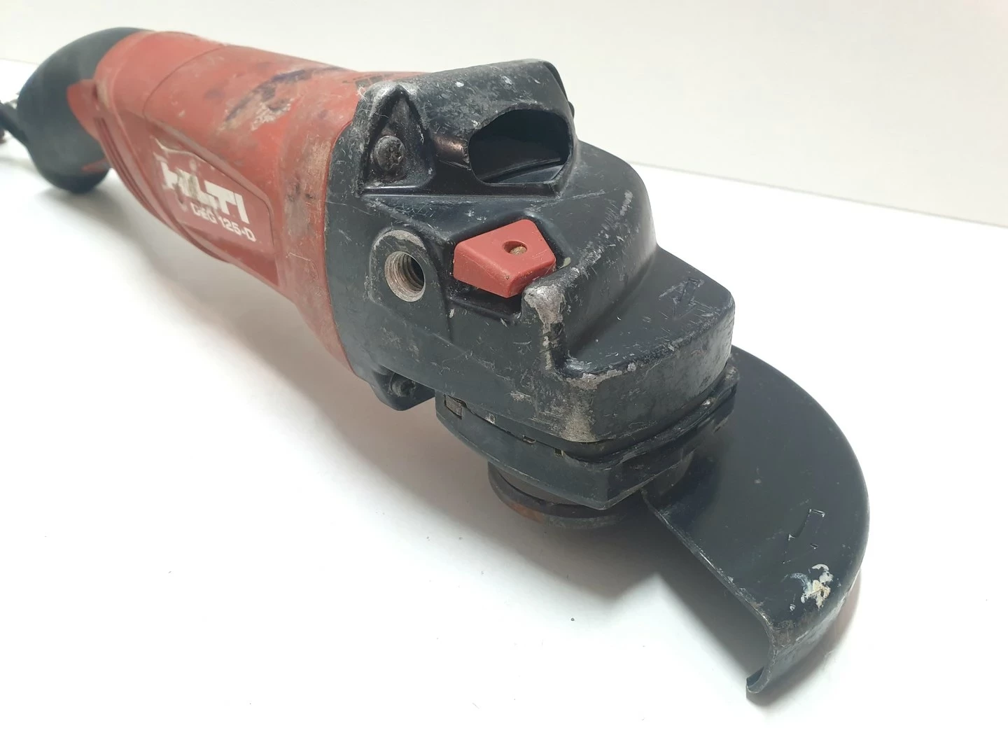 szlifierka-katowa-hilti-deg-125-d-ean-gtin-3307215982174