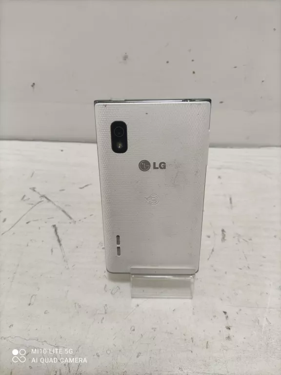 TELEFON LG SWIFT L3 E400