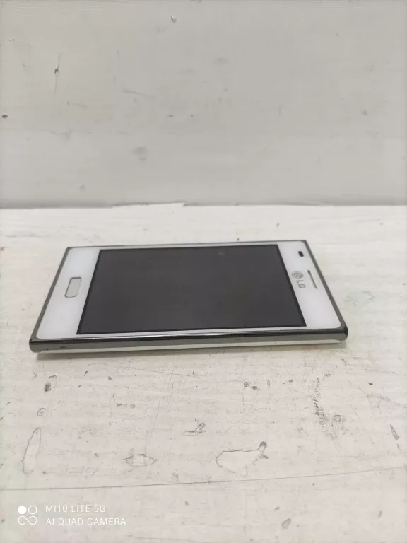 TELEFON LG SWIFT L3 E400