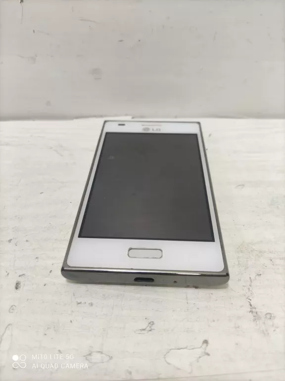 TELEFON LG SWIFT L3 E400