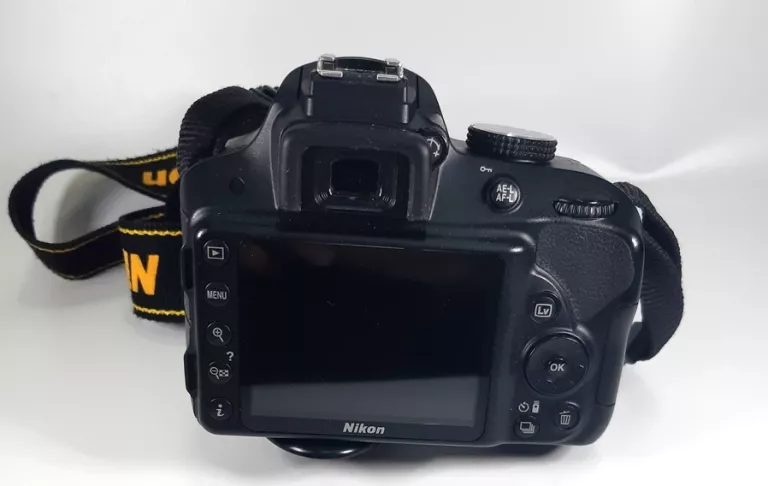 APARAT NIKON D3300+18-55MM KOMPLET