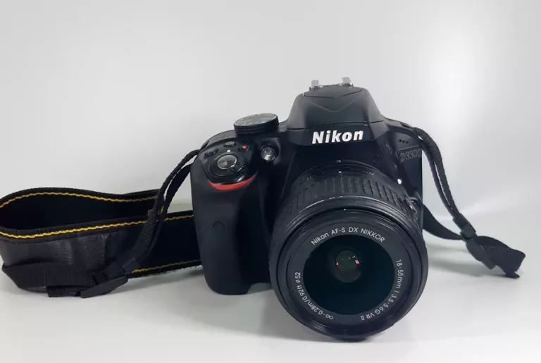 APARAT NIKON D3300+18-55MM KOMPLET
