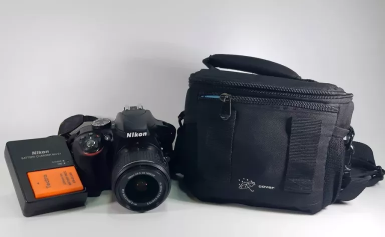 APARAT NIKON D3300+18-55MM KOMPLET