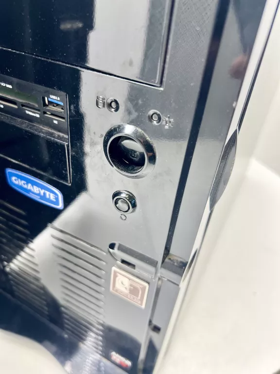 KOMPUTER SOPRANO GTX 1060 3GB SSD+ HDD AMD FX-8320 3.20GHZ 8GB RAM