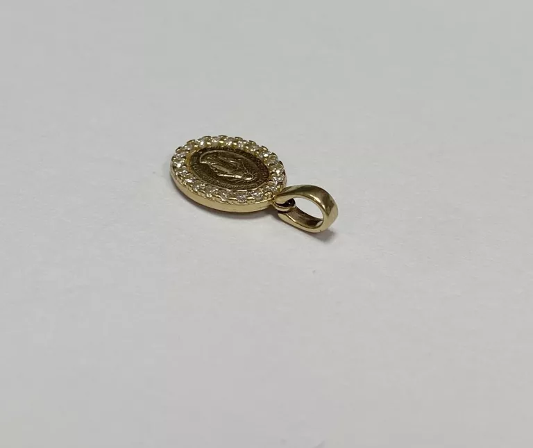 KLASYCZNY ZŁOTY MEDALIK PR.585