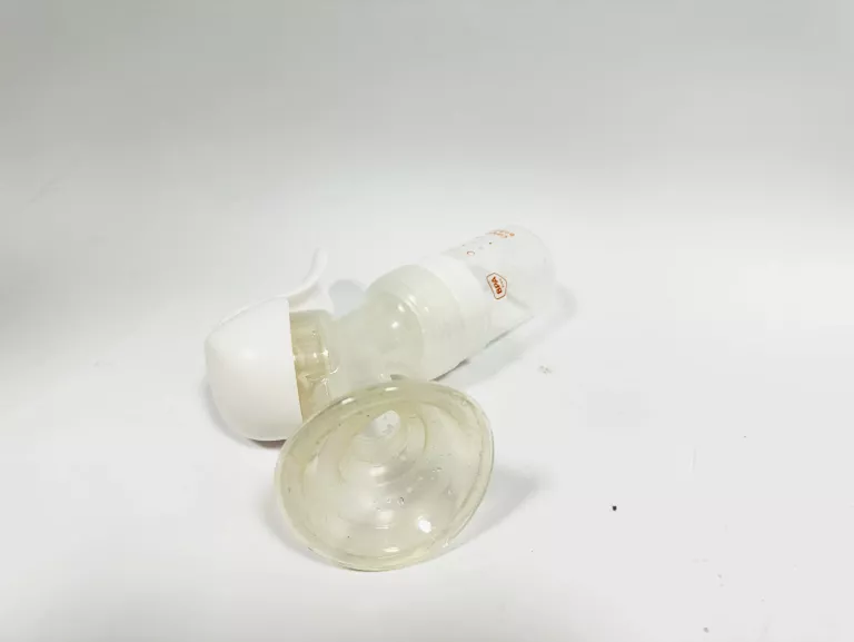 laktator-reczny-canpol-babies-basic-zestaw-kolor-249512-1647414