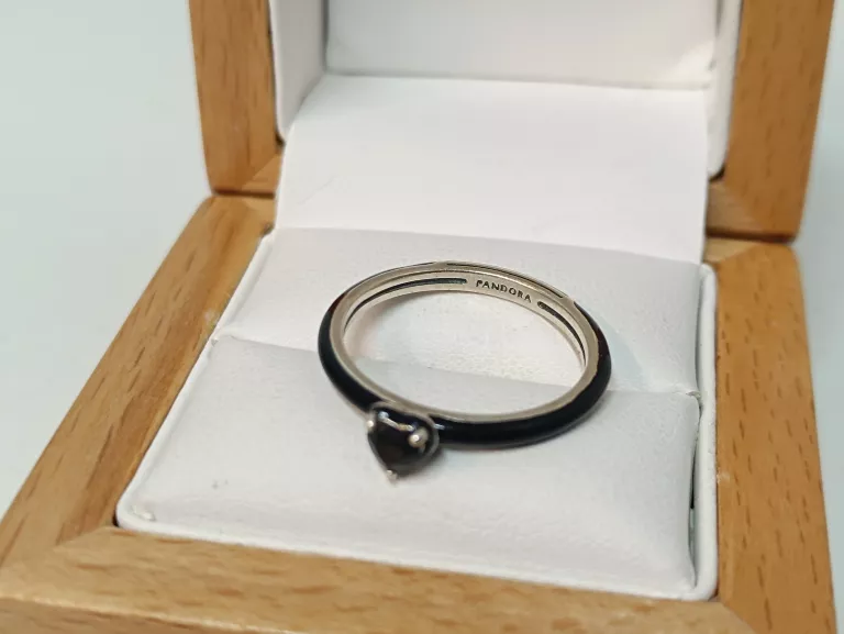 PIĘKNY SREBRNY PIERŚCIONEK PANDORA PR 925 ROZ 20 SERCE