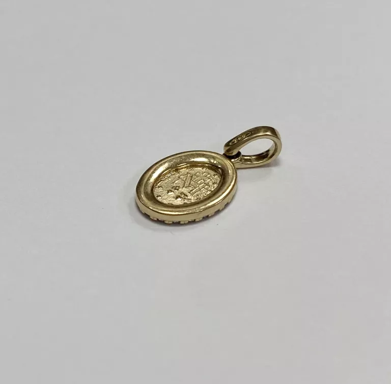 KLASYCZNY ZŁOTY MEDALIK PR.585