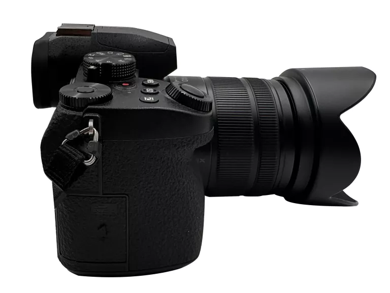 APARAT CYFROWY BEZLUSTERKOWY PANASONIC LUMIX DC-G90 + 14-140MM 3700 ZDJĘĆ!