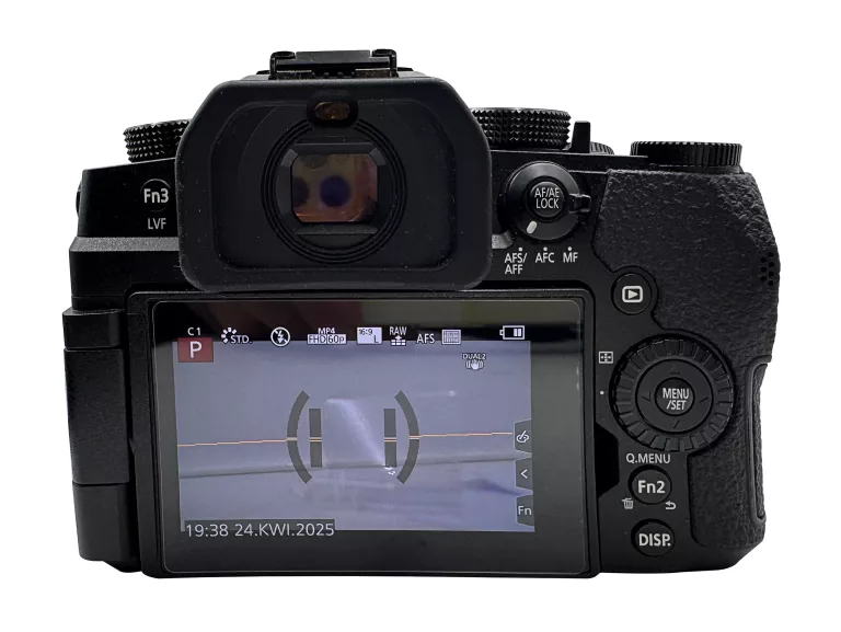 APARAT CYFROWY BEZLUSTERKOWY PANASONIC LUMIX DC-G90 + 14-140MM 3700 ZDJĘĆ!