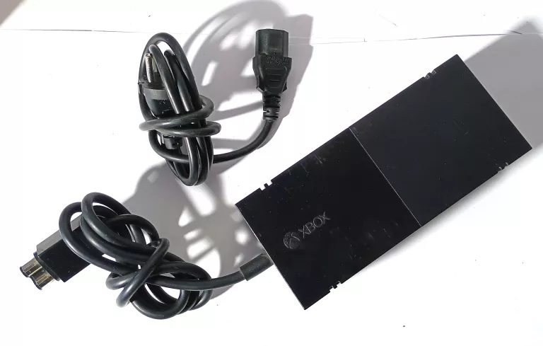 KONSOLA XBOX ONE 1540 BIAŁA