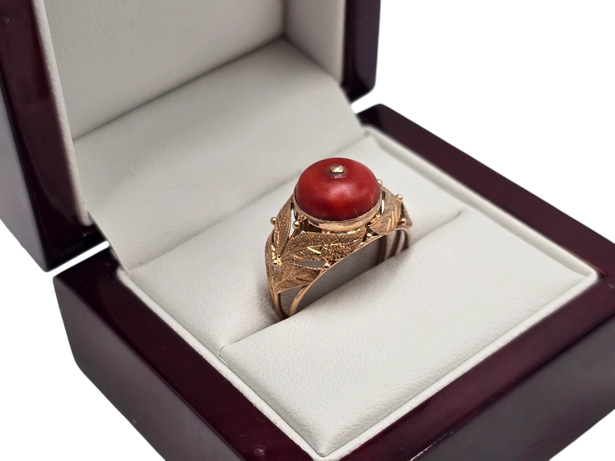 zloty-pierscionek-z-koralem-423g-585-r18-prusa-60-pruszkow