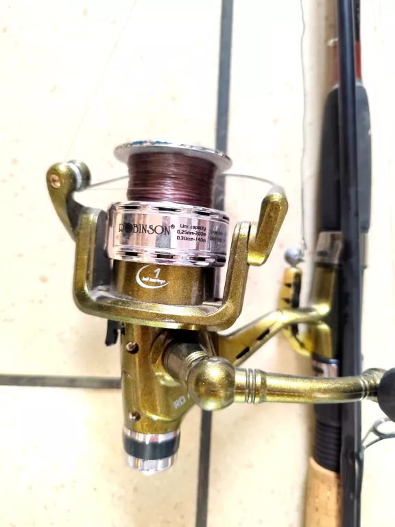 JAXON WĘDKA ZAFFIRA SPINNING 2,40M 10-40G (WJZFS24040)+FALCON RD40 ROBINSO